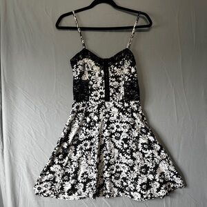 Bethany Mota Womens Medium Dark Floral Babydoll Dress Coquette Lace Retro